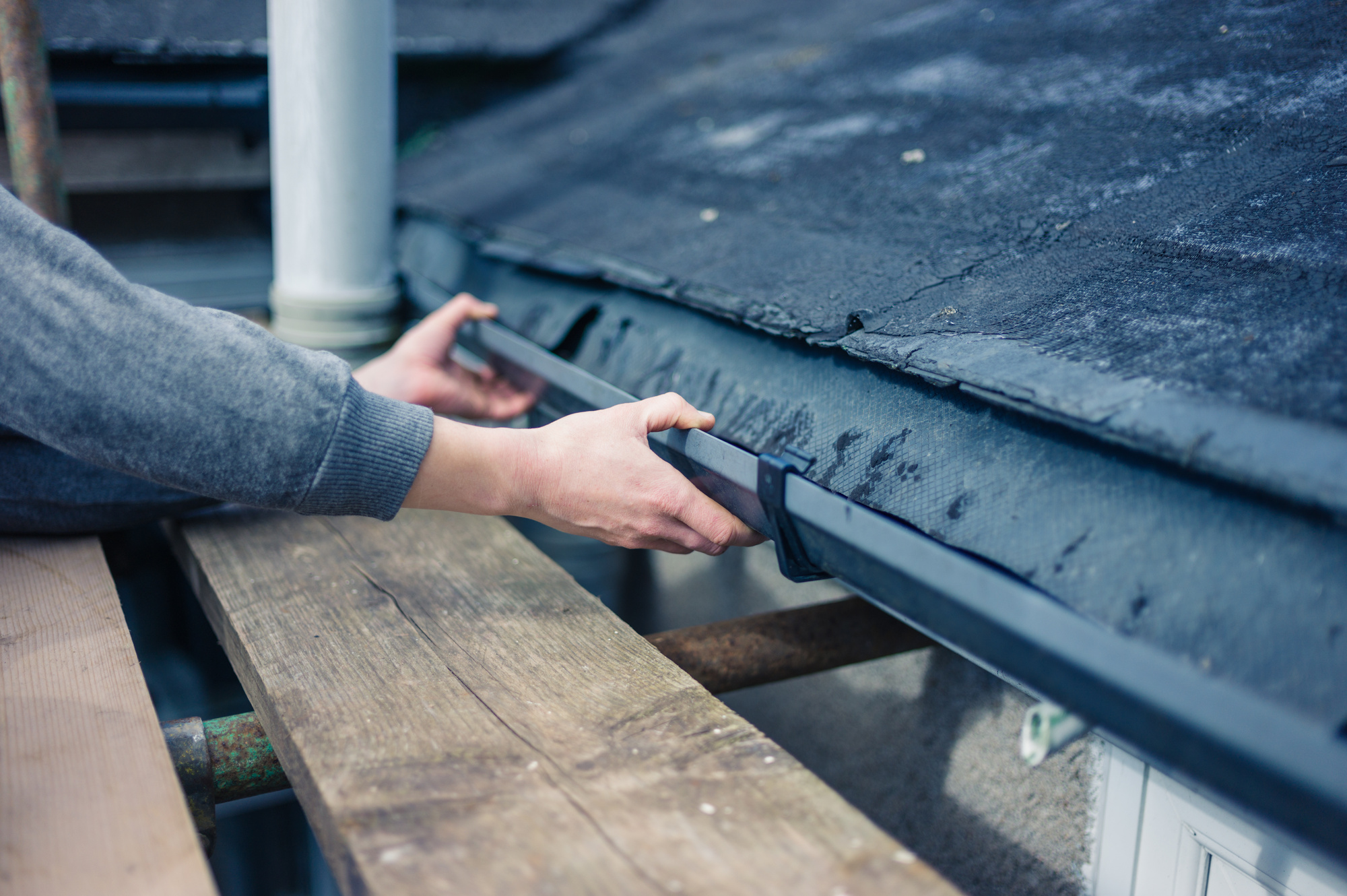 Seamless Gutter installation